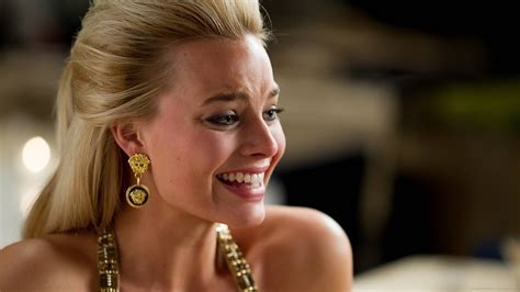 margot robbie sexy photos|Margot Robbies Wolf of Wall Street Full